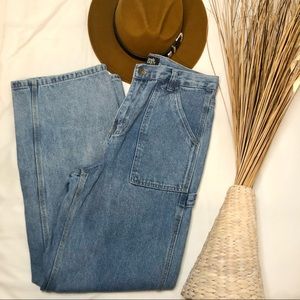 Simple Society | 29 | Light wash super high rise carpenter jeans